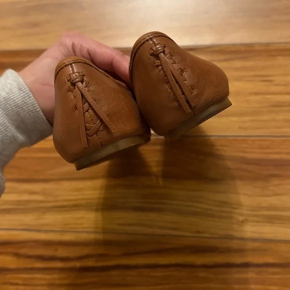 Frye Regina Women's Ballet Flat Size 7 Cognac Leather Pointed Toe Shoes - Picture 4 of 5